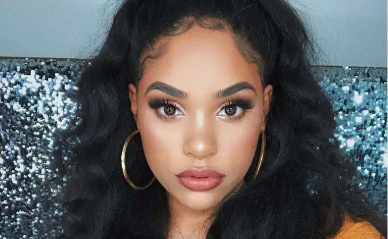 Baby Hair: 4 dicas para cuidar da linha frontal dos seus cabelos