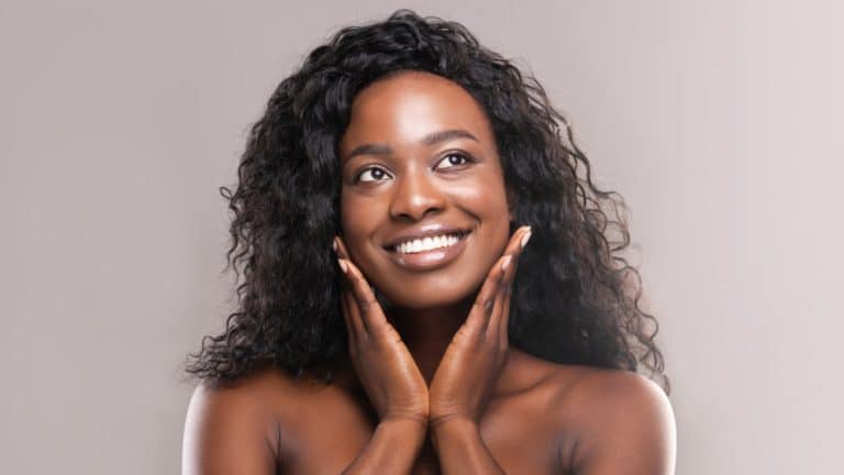 Pele negra também precisa de proteção solar!
