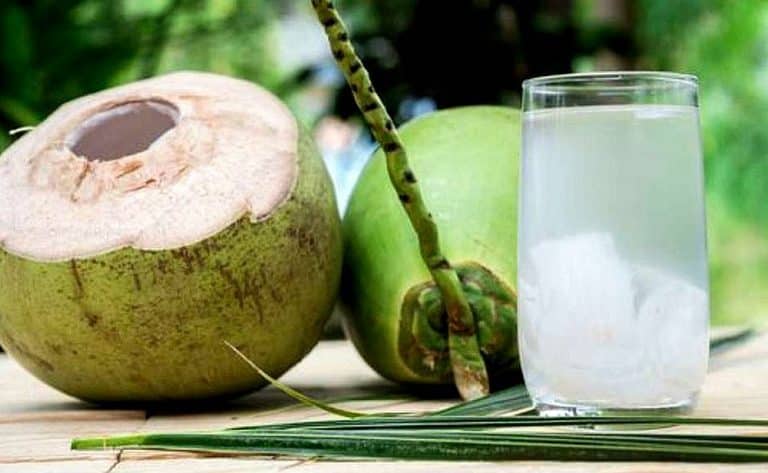 Como fazer mascara de coco para o cabelo