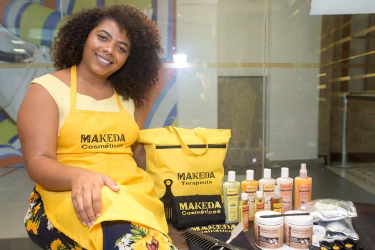 marcas de beleza e acessórios para Mulheres pretas