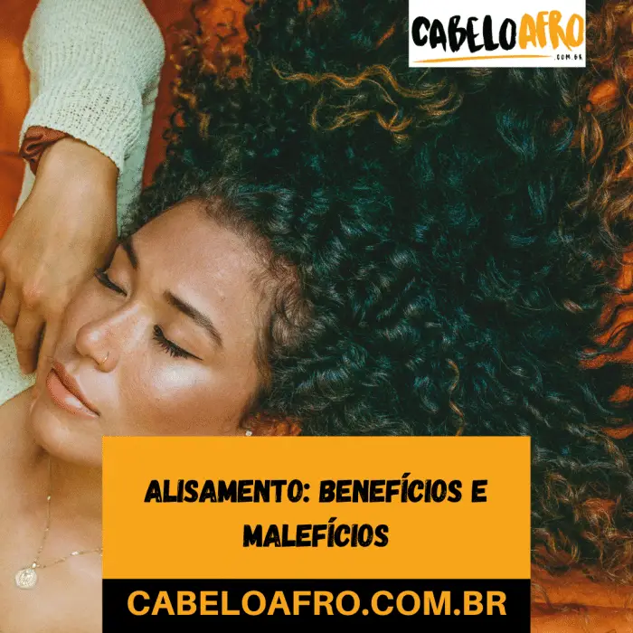 Qual é o seu tipo de cabelo? Descubra aqui! Um fator importante na hora de cuidar do cabelo e escolher o melhor produto para compra, é identificar qual o seu tipo de cabelo. Você com certeza já viu produtos indicados para determinada curvatura, e pode ter ficado um pouco confusa em relação ao assunto. Hoje você vai aprender a identificar o seu tipo de cabelo, para buscar os melhores produtos e tratamentos. Como saber o meu tipo de cabelo? Existem quatro tipos de cabelo, e cada um deles é dividido em mais três categorias. A identificação do tipo de cabelo é feita através da curvatura do fio, levando em conta que é possível em alguns casos ter mais de um tipo de cabelo. Tipos de cabelo A classificação de tipos de cabelo foi criada nos Estados Unidos, e seguem essa ordem: cabelo liso, ondulado, cacheado e crespo. Cada um deles possui mais três categorias, denominadas a, b, e c, que indicam a intensidade da curvatura. Cabelo liso O cabelo liso é o tipo 1, caracterizado por ser “escorrido” e não possuir ondulações. Esse tipo de cabelo apresenta uma oleosidade maior, pois o sebo produzido pelo couro cabeludo tem facilidade em chegar ao comprimento e pontas dos fios. Os cabelos tipo 1A possuem fios mais finos, o tipo 1B fios médios e o tipo 1C fios mais grossos. Cabelo ondulado O cabelo ondulado é o tipo 2, caracterizado pela formação de ondas, mas não fechadas o suficiente para formar cachos. Os cabelos tipo 2A possuem ondas bem abertas e pouco marcantes, como um S alongado. O tipo 2B possui ondas mais intensas ao longo do comprimento do cabelo, já o cabelo 2C é mais definido, tendendo a formação de cachos. Cabelo cacheado O cabelo cacheado é o tipo 3, caracterizado por cachos que podem ser tanto mais abertos quanto mais fechados. Esse tipo de cabelo apresenta um ressecamento maior que os anteriores, já que devido a sua curvatura, a oleosidade tem dificuldade em chegar ao comprimento e pontas dos fios. Os cabelos tipo 3A são parecidos com os 2C, apenas com uma definição maior. Os tipos 3B e 3C são mais volumosos e definidos, o último possuindo a curvatura mais fechada. Cabelo crespo O cabelo crespo é o tipo 4, caracterizado por muito volume e definição. Ele apresenta um ressecamento maior que os anteriores, com o fator encolhimento mais visível. Os cabelos tipo 4A possuem cachos bem fechados, já os 4B e 4C já começam a formar zigue-zagues, sendo o último mais intenso. Qual tipo de cabelo é mais comum? No Brasil, o tipo de cabelo mais comum é o ondulado. Cerca de 29% das pessoas possuem esse tipo de cabelo. Agora você já sabe como fazer para identificar o seu tipo de cabelo e quais as principais características de cada um. É hora de procurar por produtos adequados e cuidar dele da melhor forma possível!