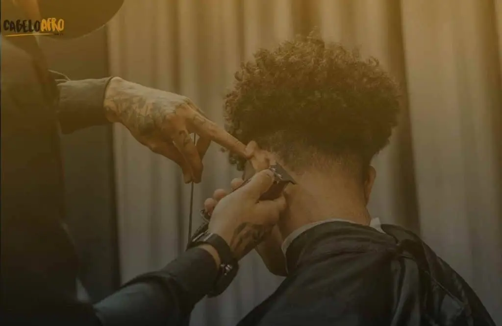 Principais cuidados para cabelo crespo masculino
