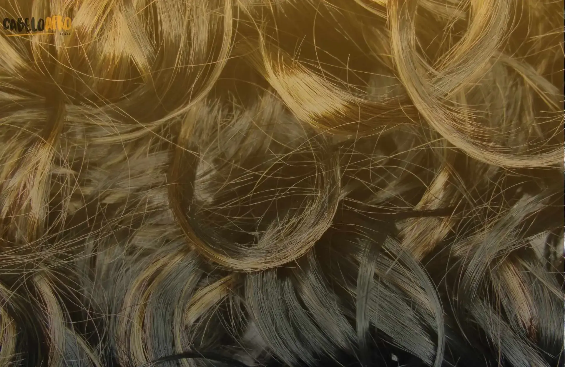 Estilo de luzes para cabelo enrolado!