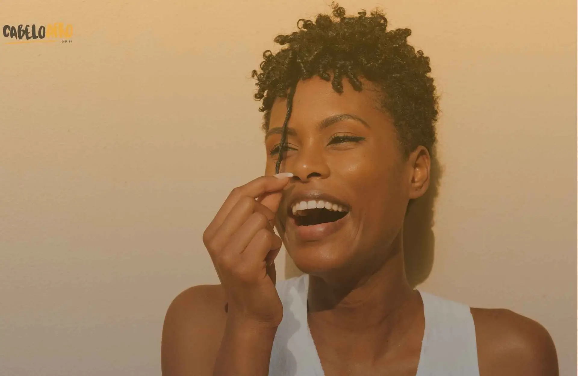 Qual a diferença entre cabelo crespo e cabelo ondulado?