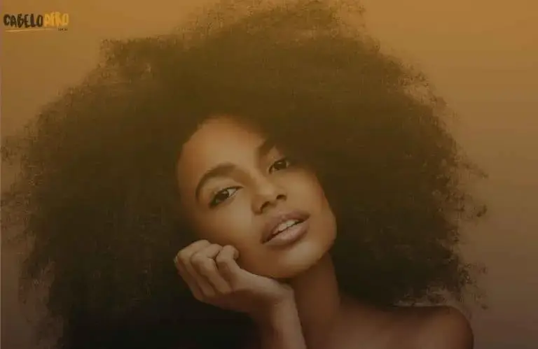 Como cuidar do cabelo crespo para mantê-lo hidratado e saudável?