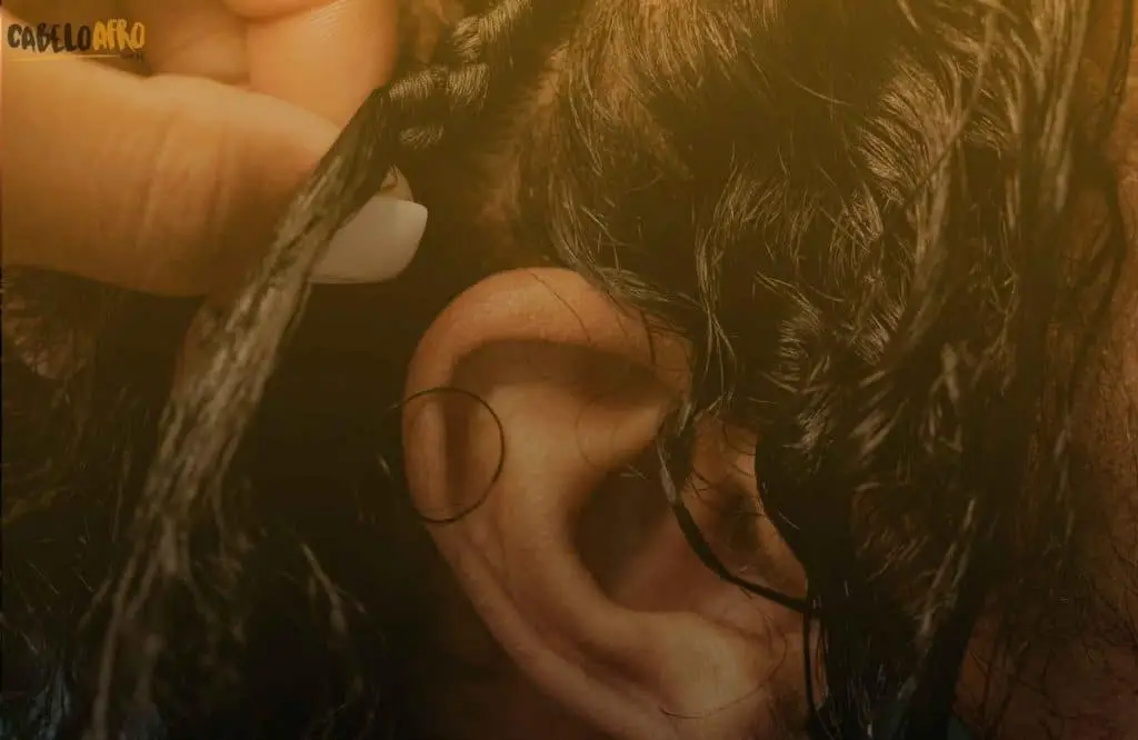 O que é wet hair em cabelo cacheado?