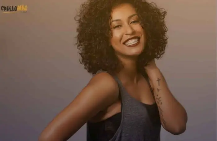 Quantas vezes é necessário lavar o cabelo crespo