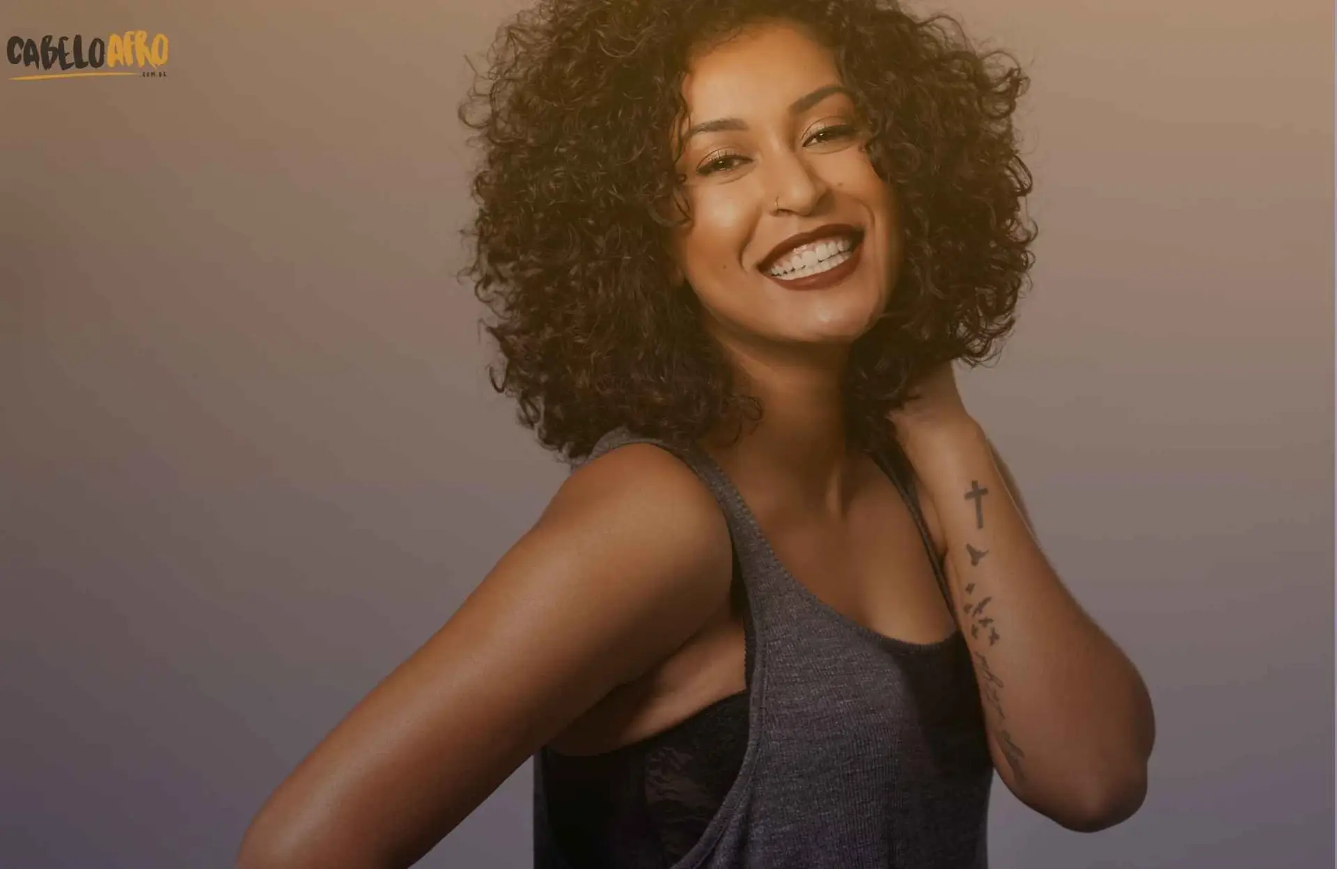 Quantas vezes é necessário lavar o cabelo crespo