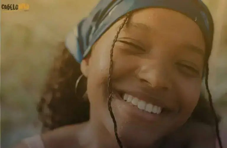 Quais são os 4 penteados para crianças que usam bandanas?