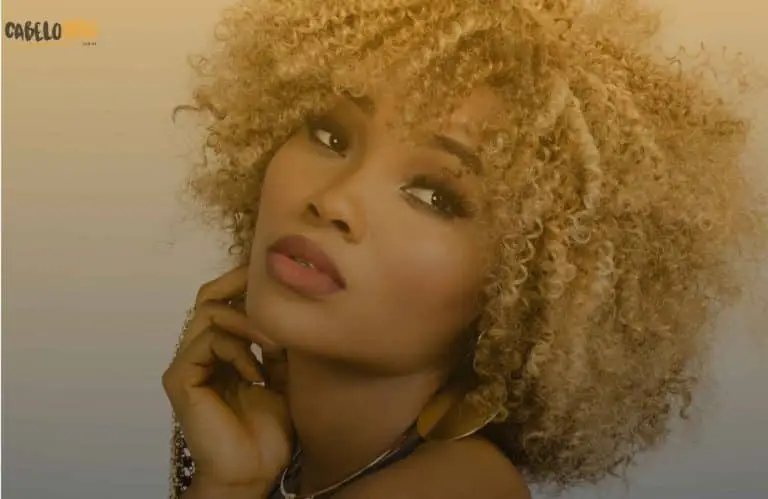 Qual é a principal diferença entre cabelo crespo e cabelo afro?